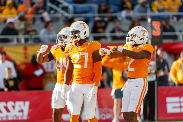 Tennessee Volunteers EDGE James Pearce Jr. during the win over Iowa. (Photo by Morgan Tencza of USA Today Sports)